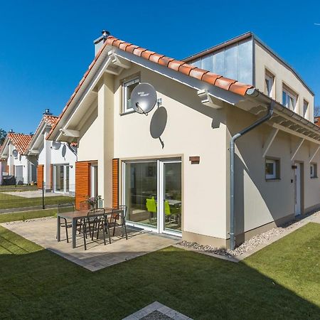 Ferienhaus für die ganze Familie - Kamin-Sauna-See Krakow am See Exterior foto